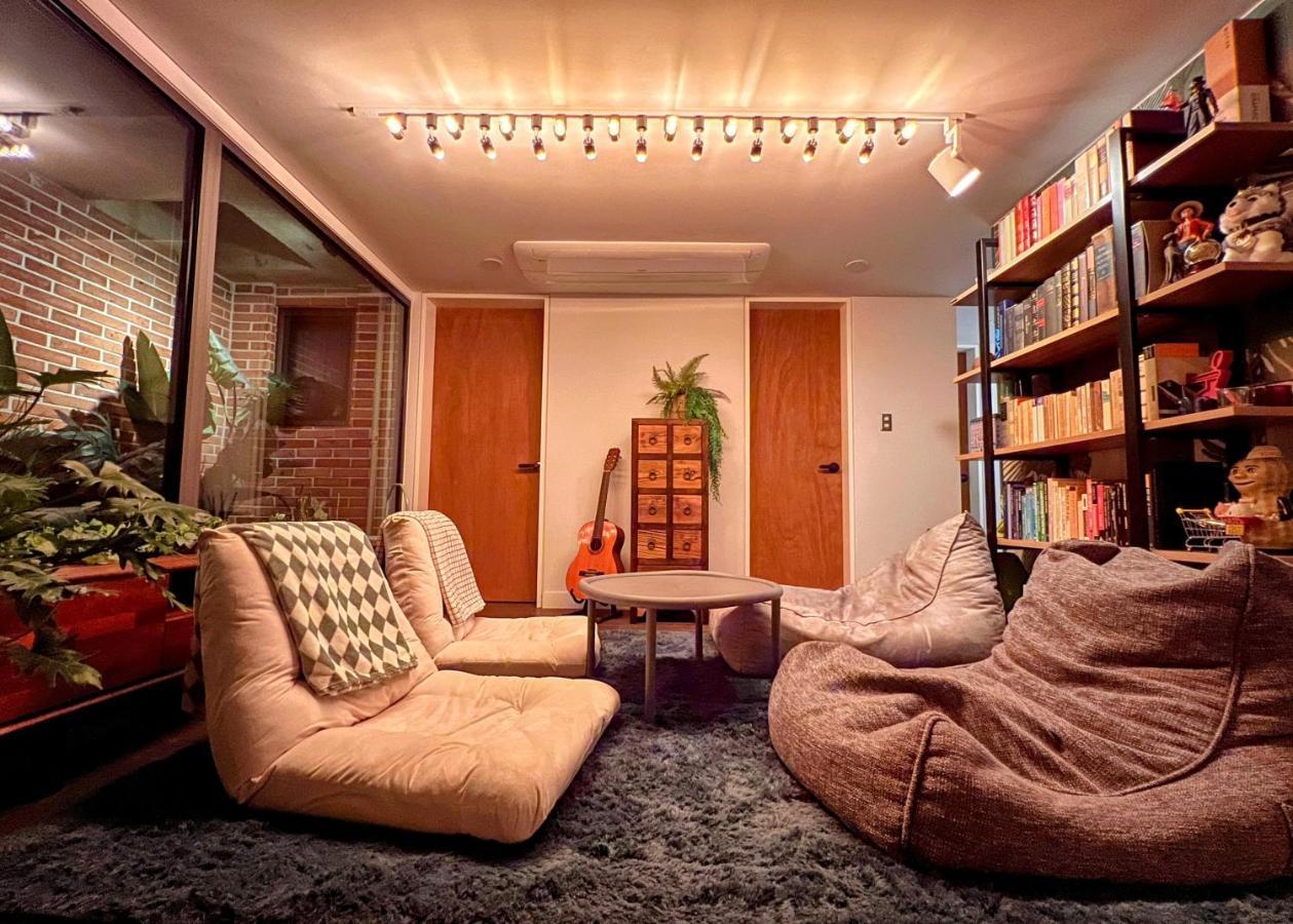 Hhzib, Homestay On A Hill In The Heart Of Seoul - 'Best Seoul Stay 2024' By Сеул Экстерьер фото