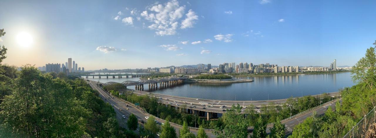 Hhzib, Homestay On A Hill In The Heart Of Seoul - 'Best Seoul Stay 2024' By Сеул Экстерьер фото